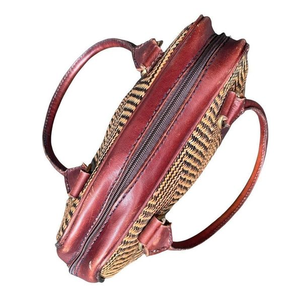 Vintage Leather Woven Wicker Brown Tan Purse Satchel Handbag - Picture 5 of 9